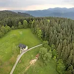 Semesterbostad Landeckhof *